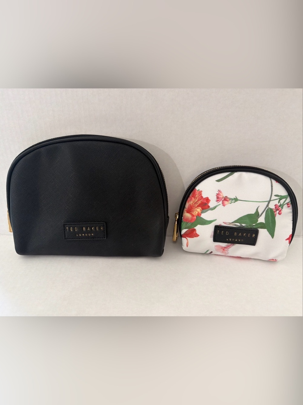 2 PIECE MAKEUP COSMETICS JEWELRY BAG SET TED BAKER WHITE FLORAL SOLID BLACK NEW